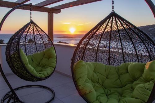 swing chairs with view 1920x1280